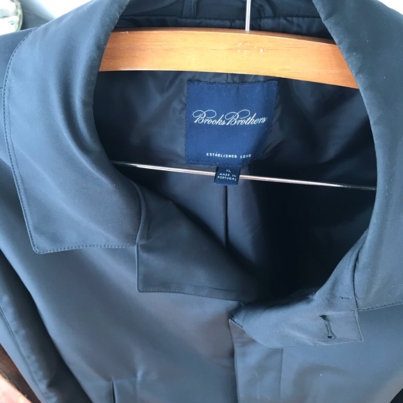 BROOKS BROTHERS TOWN COAT - Picture 6 of 8